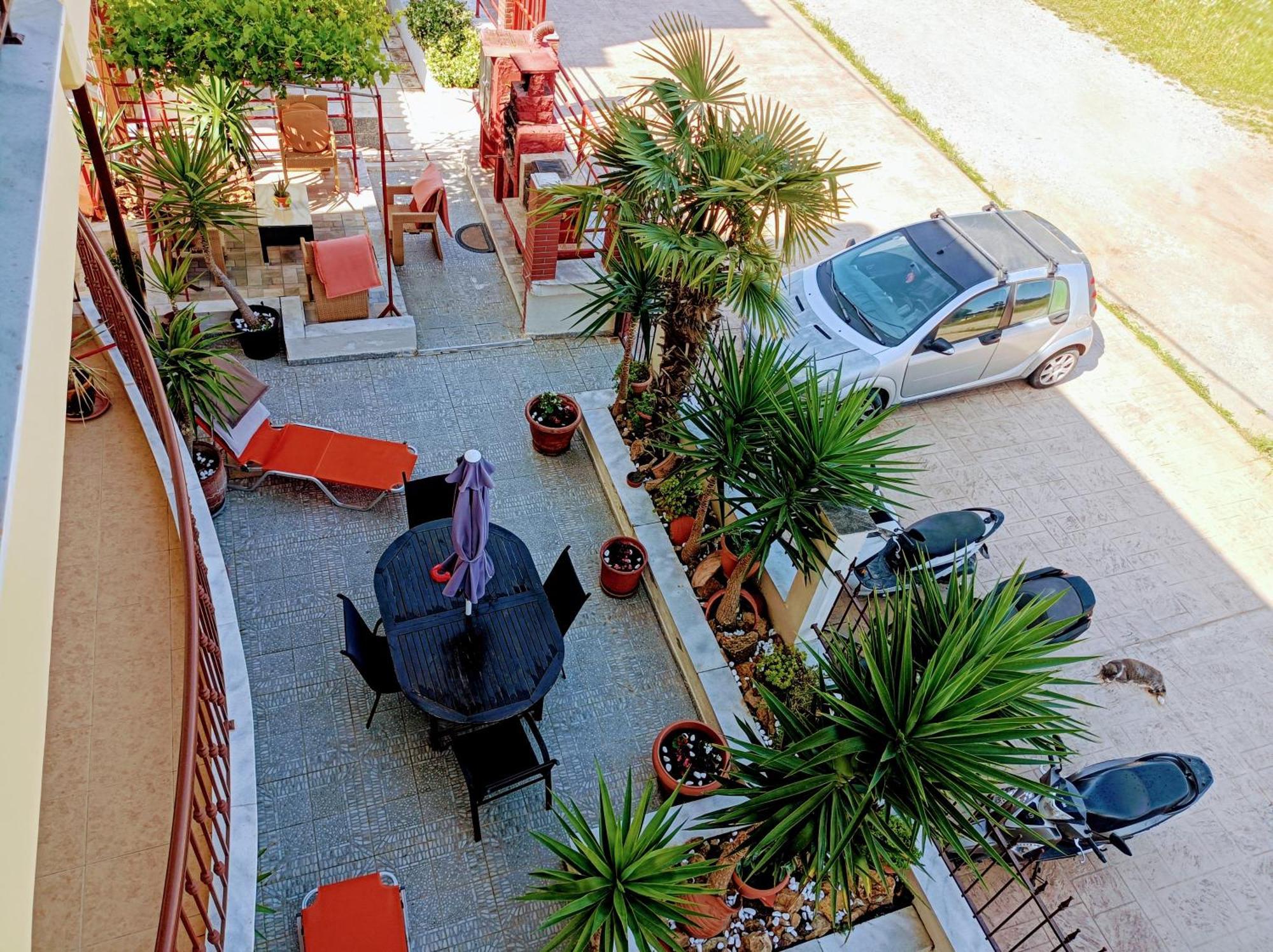 Blue Moon Accommodation نيا ميشانيونا المظهر الخارجي الصورة